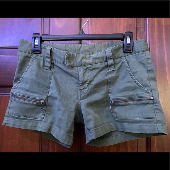 Green Hurley shorts - Picture 2 of 3